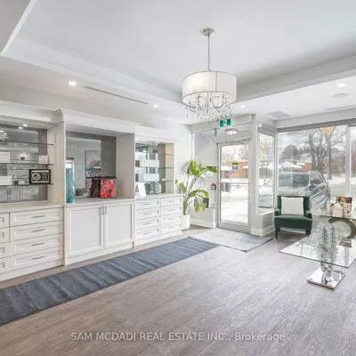 1651, Lakeshore, Clarkson, Mississauga