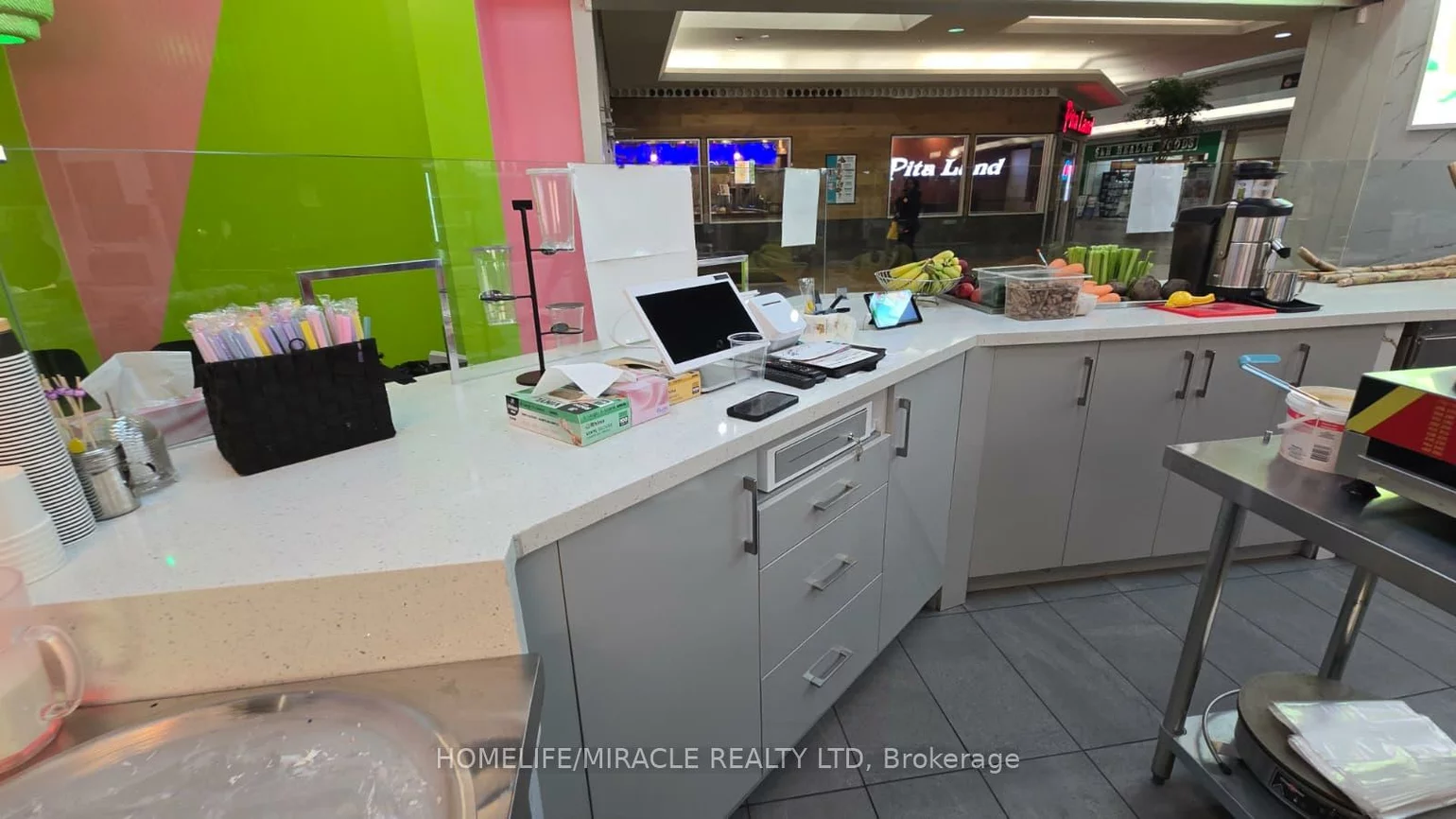 2150, Burnhamthorpe, Erin Mills, Mississauga