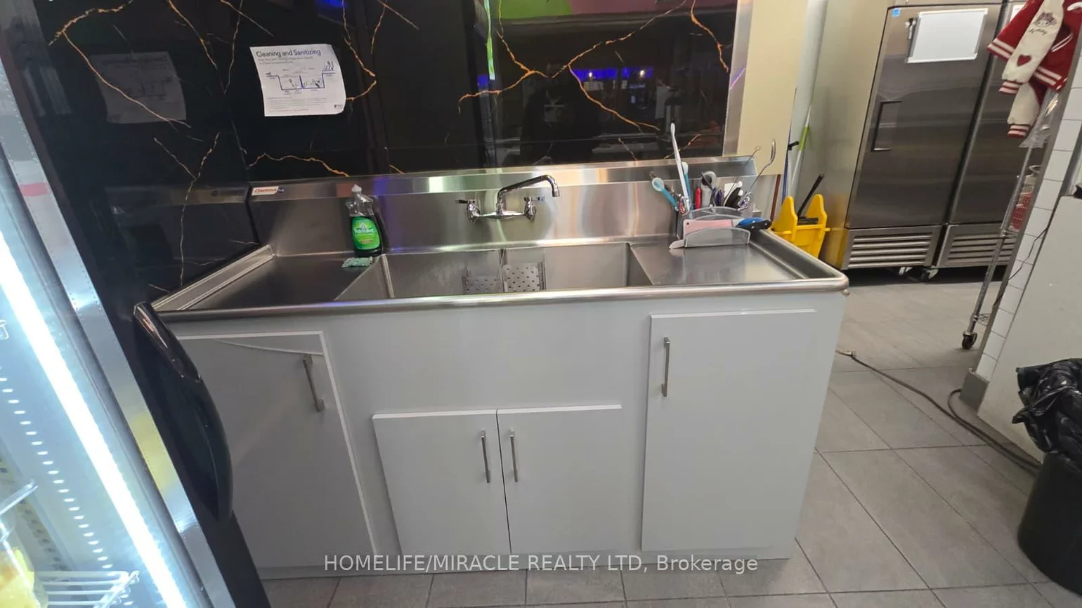 2150, Burnhamthorpe, Erin Mills, Mississauga