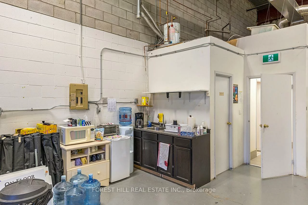 5775, Atlantic, Northeast, Mississauga