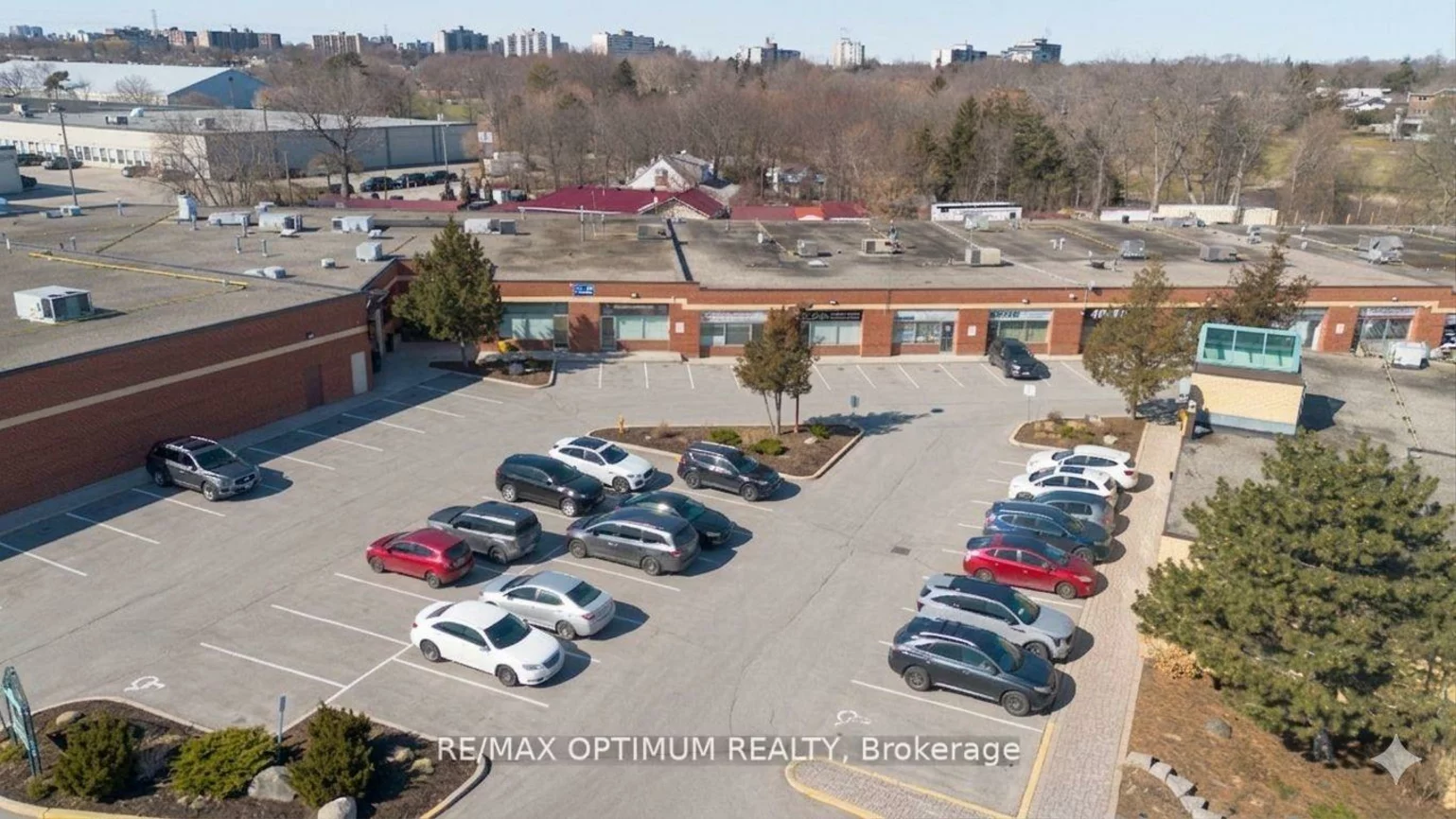 3045, Southcreek, Dixie, Mississauga