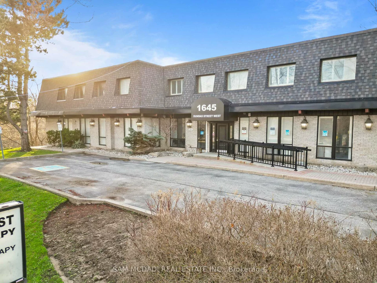 1645, Dundas, Erindale, Mississauga