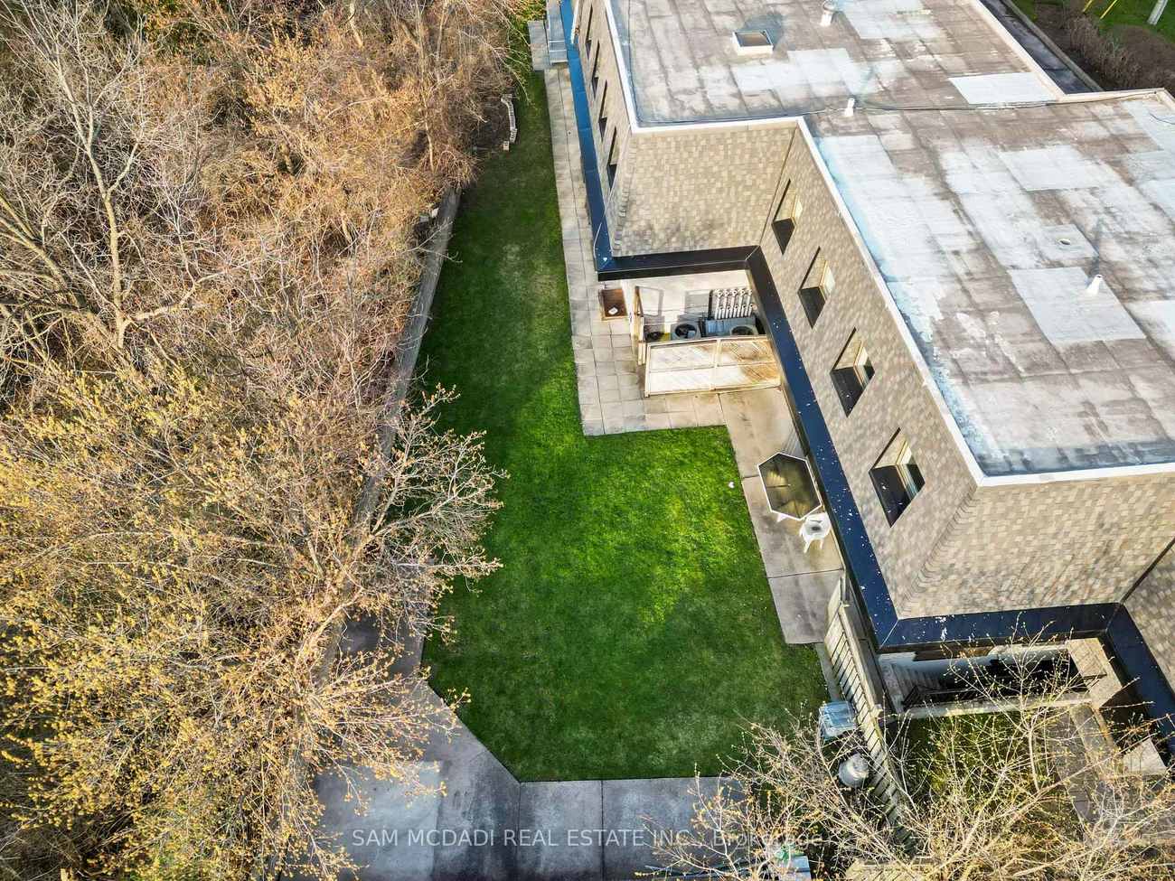 1645, Dundas, Erindale, Mississauga