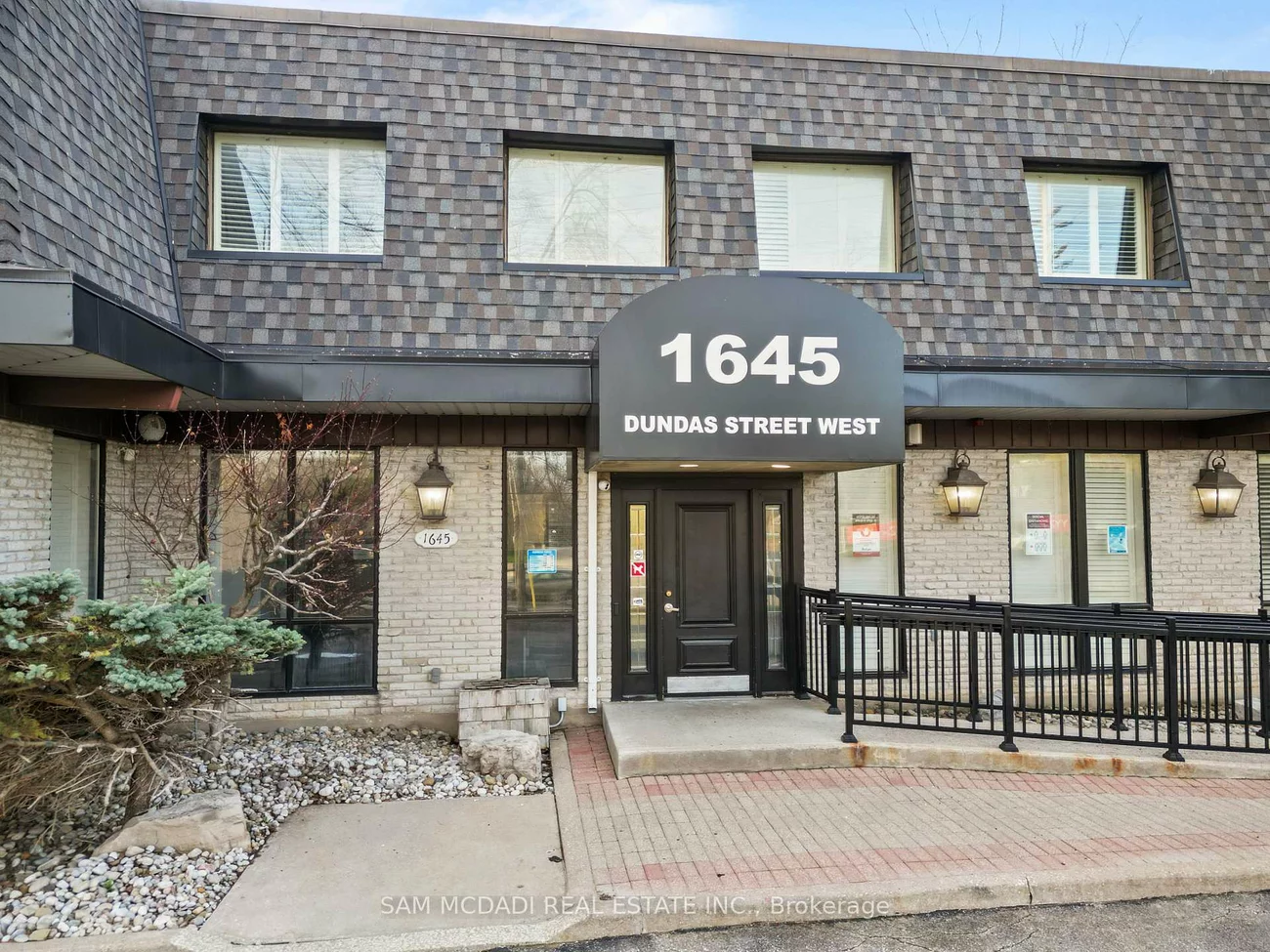 1645, Dundas, Erindale, Mississauga