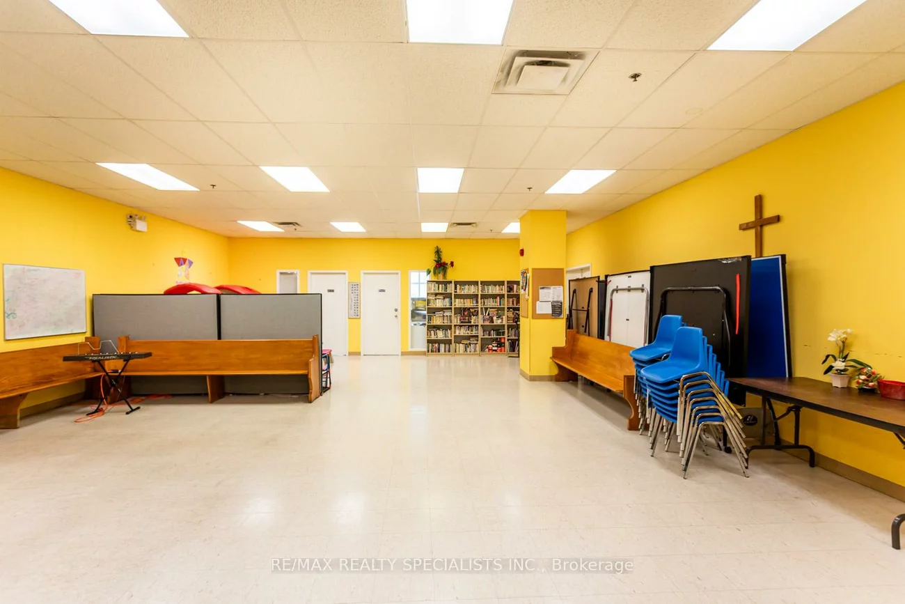 1550, South Gateway, Northeast, Mississauga