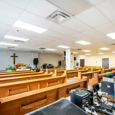 1550, South Gateway, Northeast, Mississauga