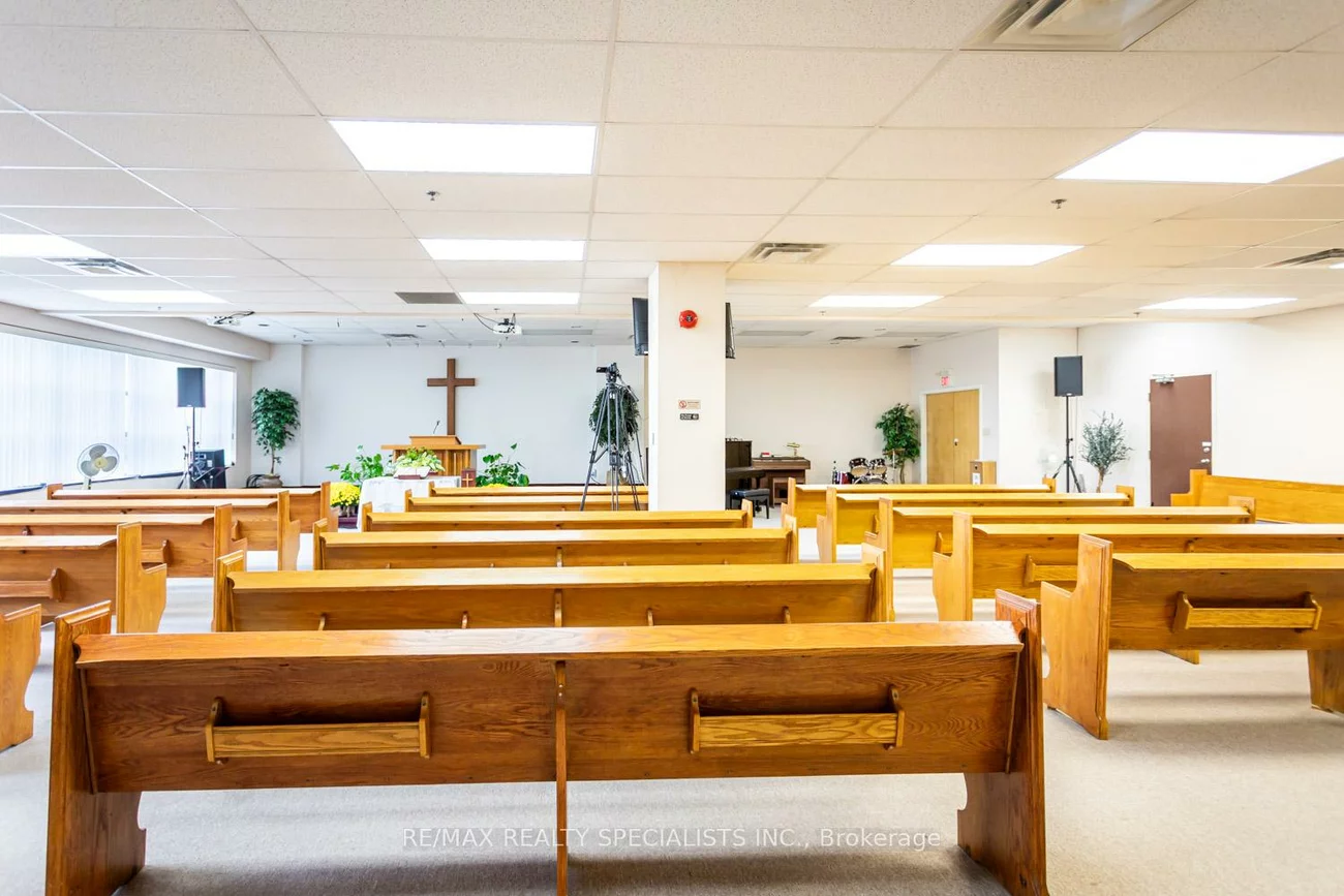 1550, South Gateway, Northeast, Mississauga