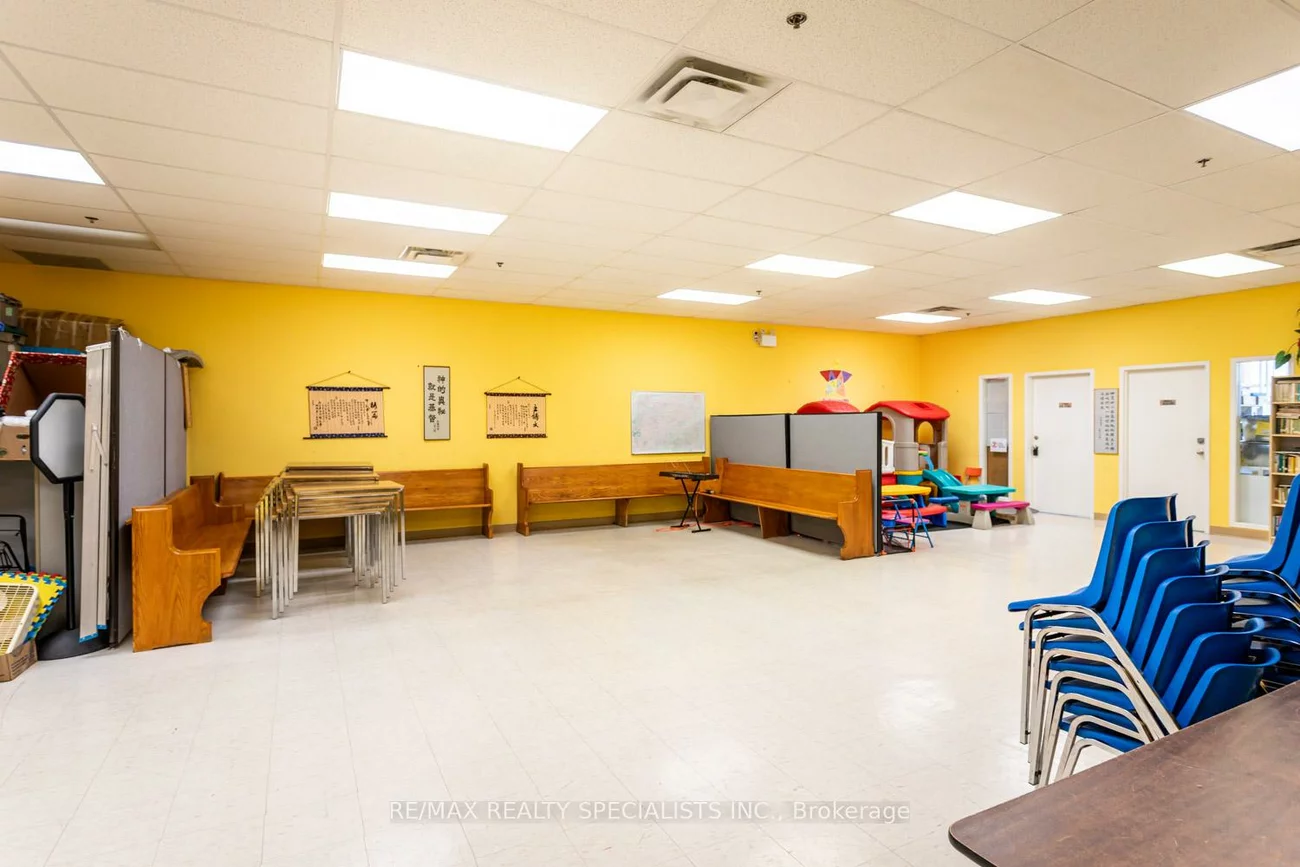 1550, South Gateway, Northeast, Mississauga