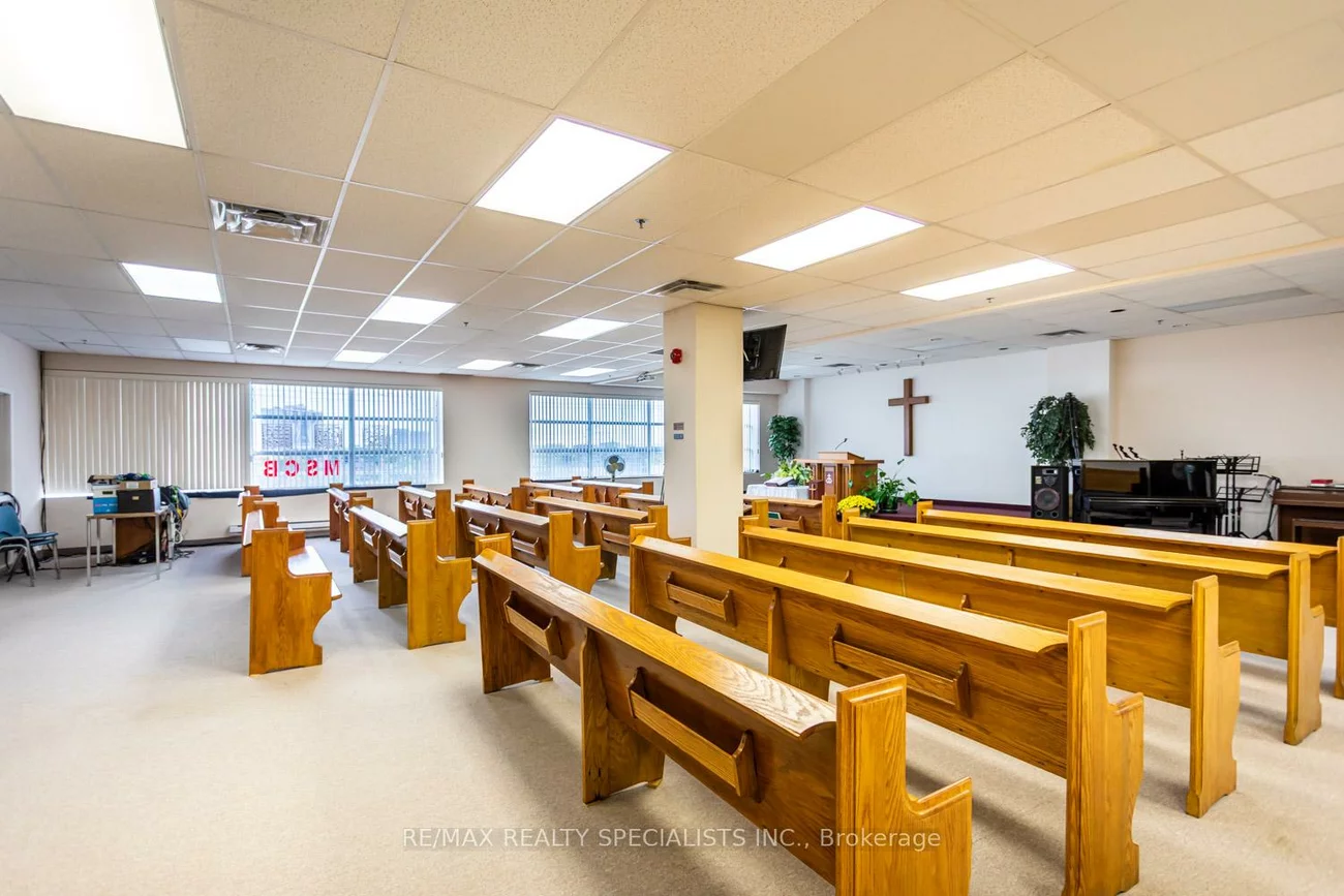 1550, South Gateway, Northeast, Mississauga