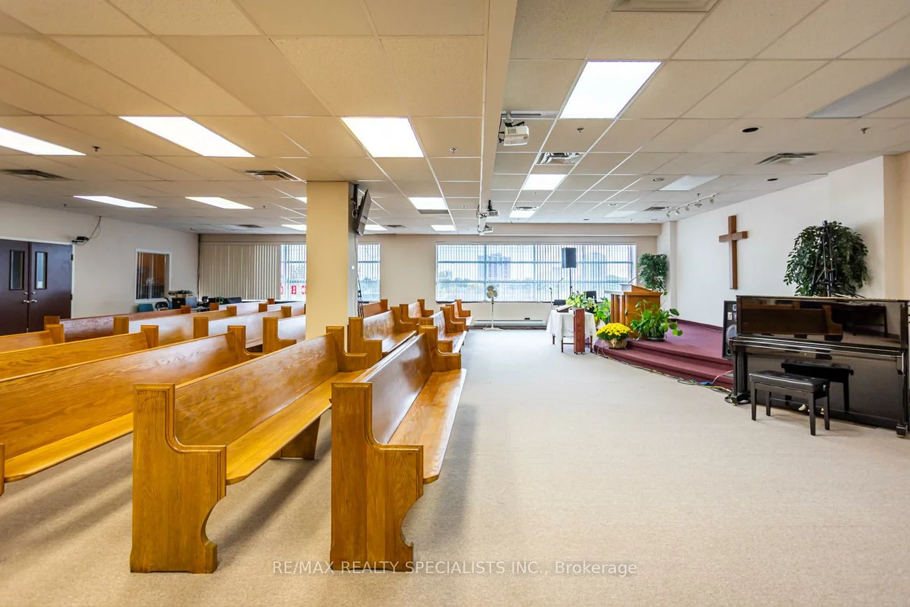 1550, South Gateway, Northeast, Mississauga