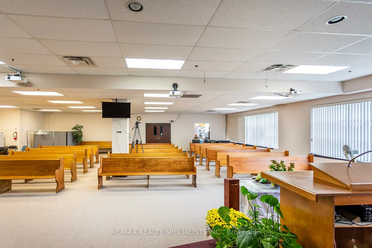 1550, South Gateway, Northeast, Mississauga