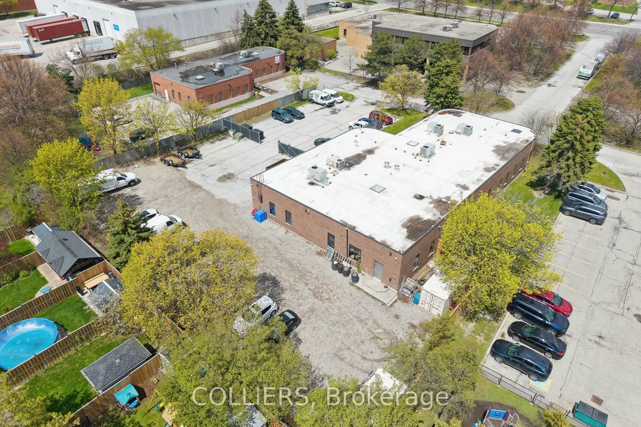 295, Matheson, Hurontario, Mississauga