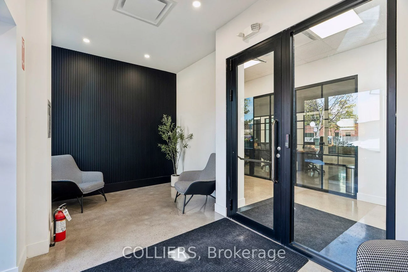295, Matheson, Hurontario, Mississauga