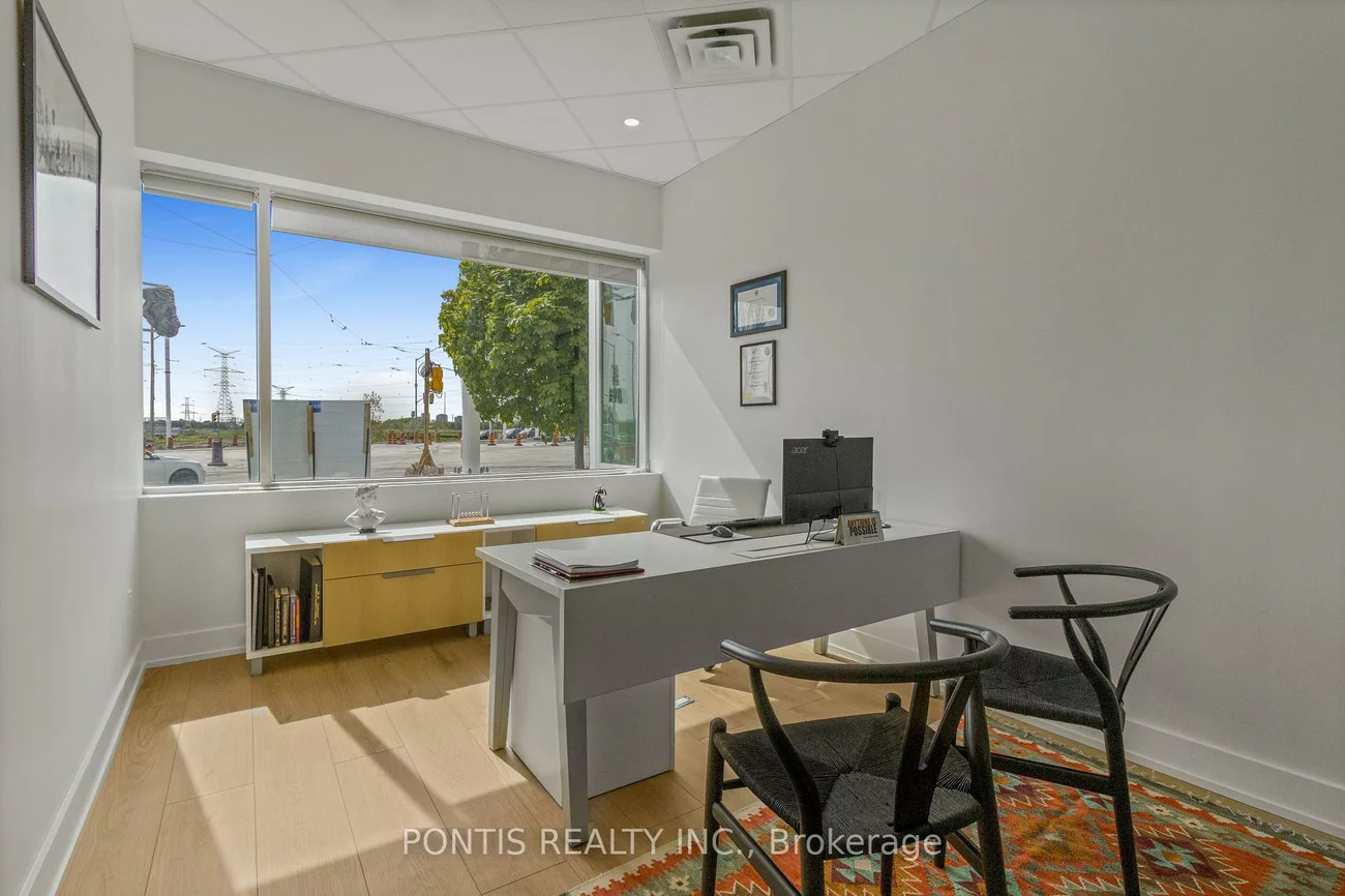30, TOPFLIGHT, Gateway, Mississauga