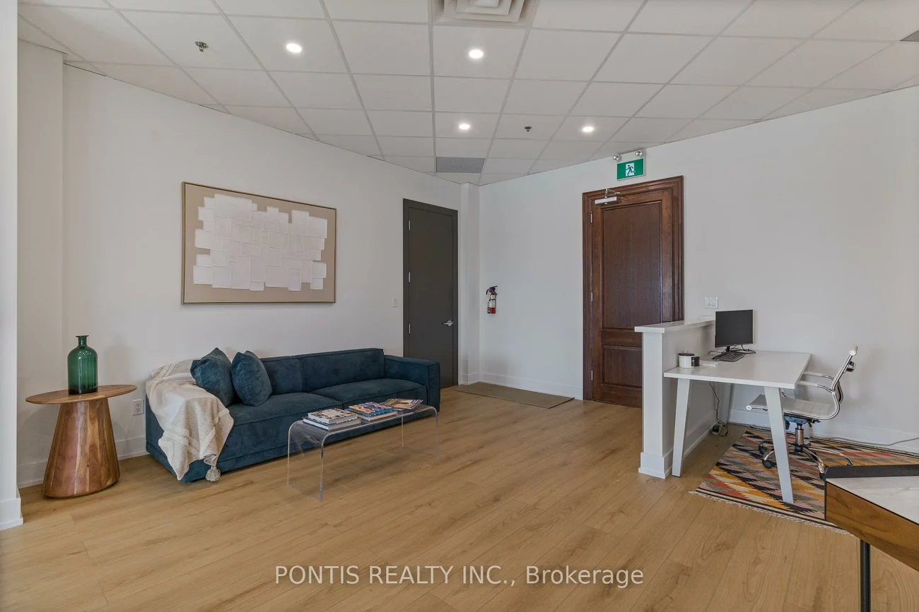 30, TOPFLIGHT, Gateway, Mississauga