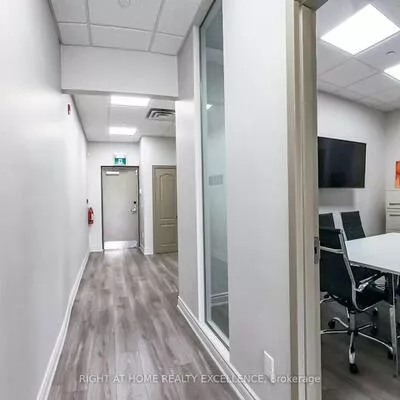 1065, Canadian, Northeast, Mississauga