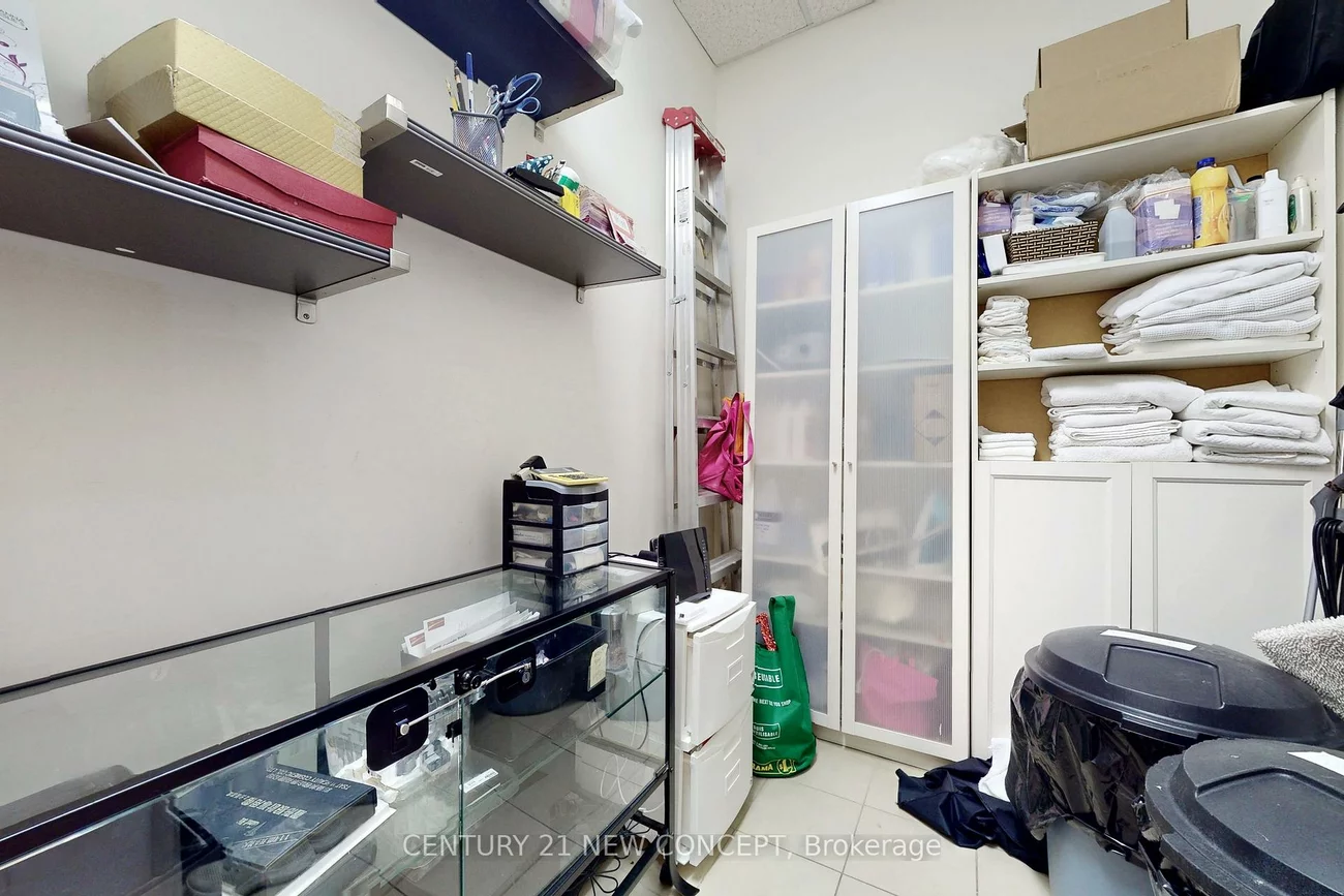 9 - 2800, Skymark, Airport Corporate, Mississauga