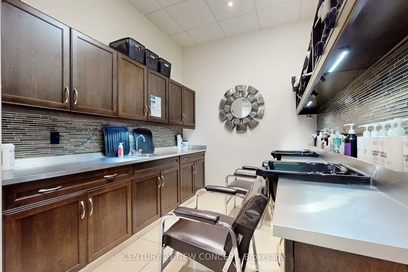 9 - 2800, Skymark, Airport Corporate, Mississauga
