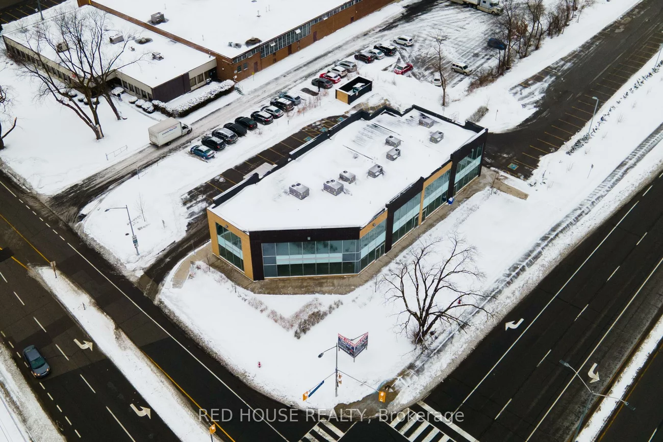 2305, Stanfield, Dixie, Mississauga