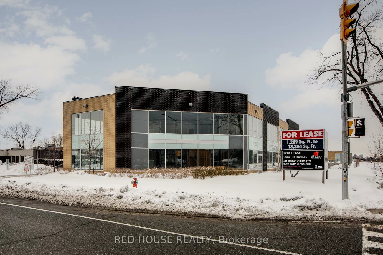 2305, Stanfield, Dixie, Mississauga
