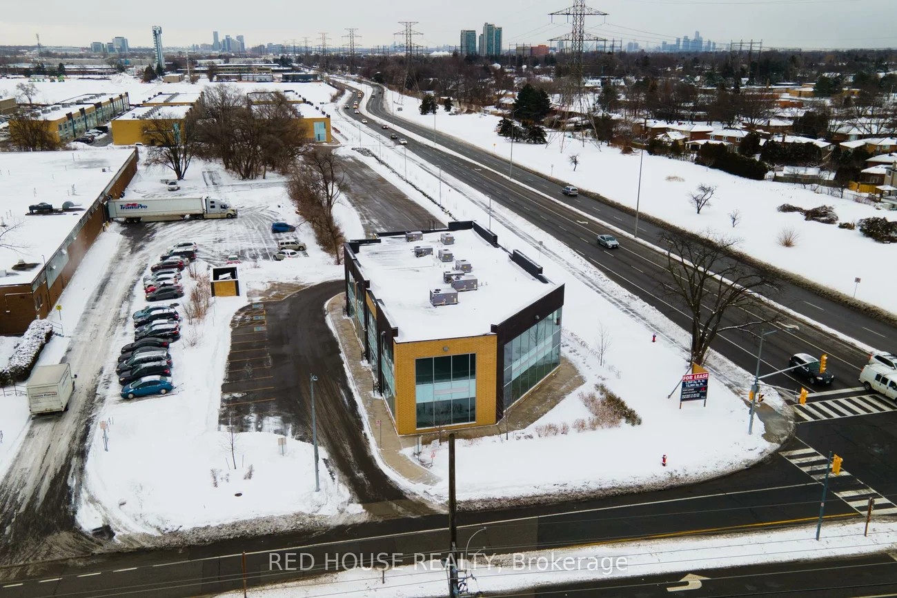 2305, Stanfield, Dixie, Mississauga