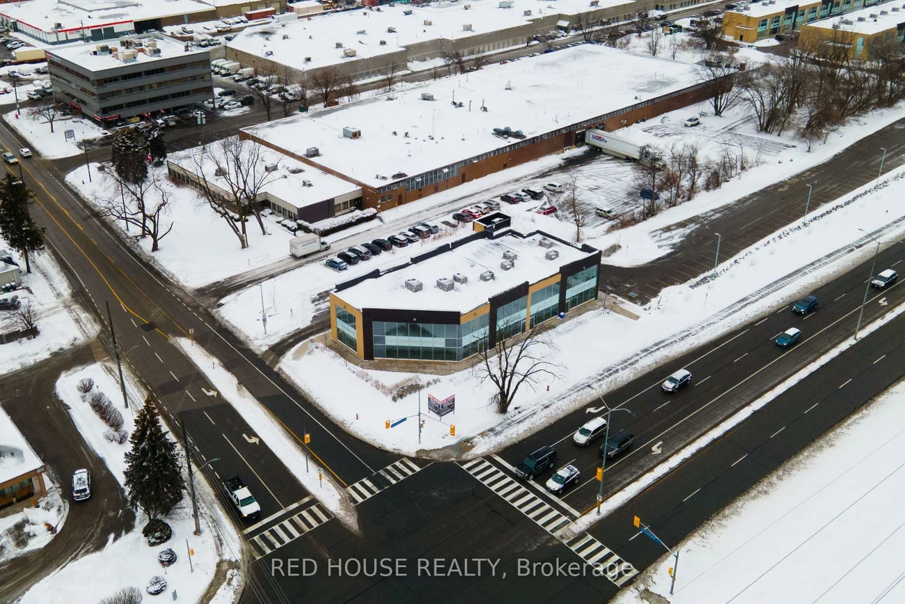 2305, Stanfield, Dixie, Mississauga