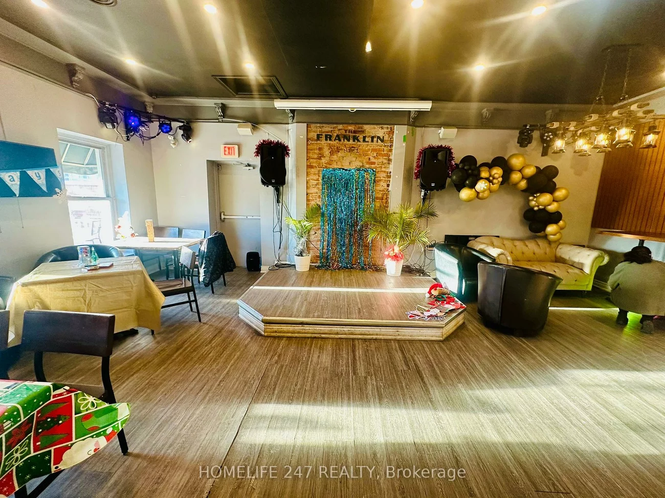 263, Queen, Streetsville, Mississauga