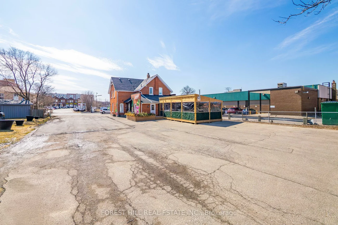 151, Queen, Streetsville, Mississauga