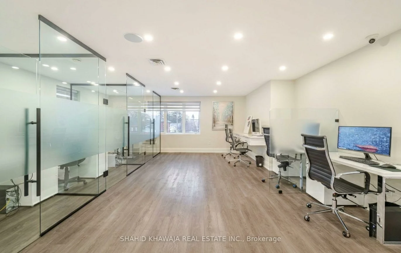 1563, Dundas, Erindale, Mississauga