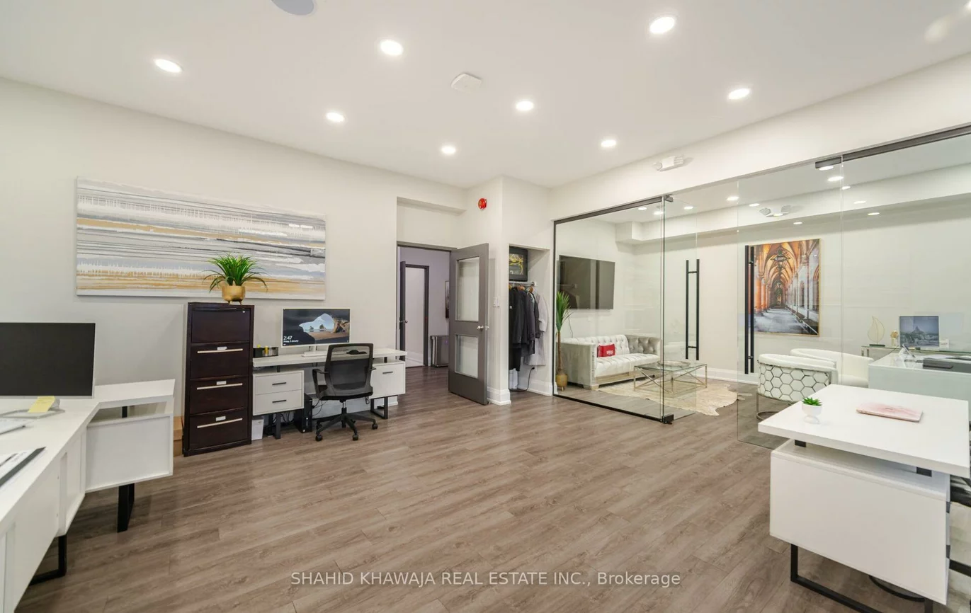 1563, Dundas, Erindale, Mississauga