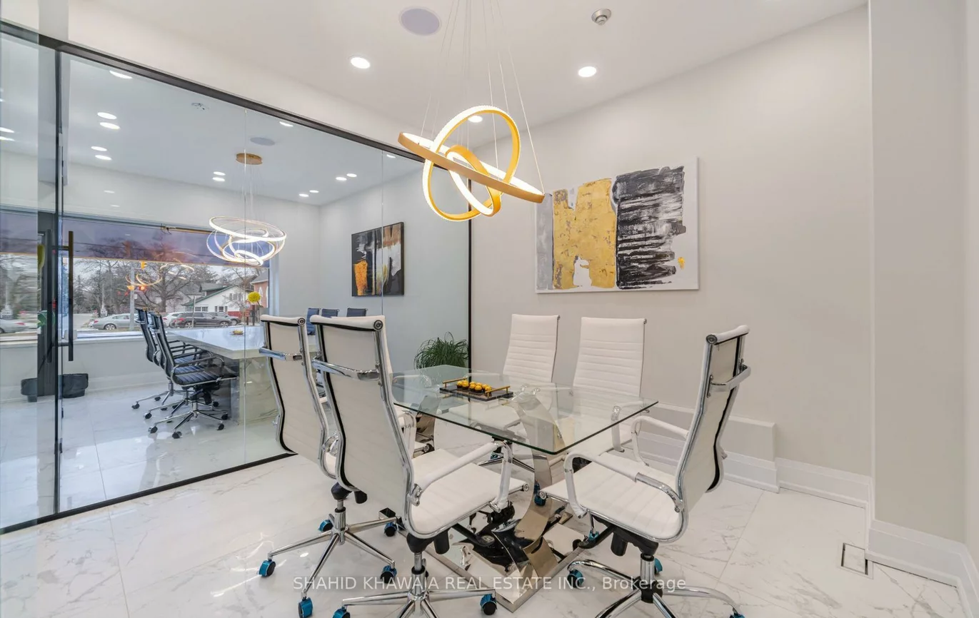 1563, Dundas, Erindale, Mississauga