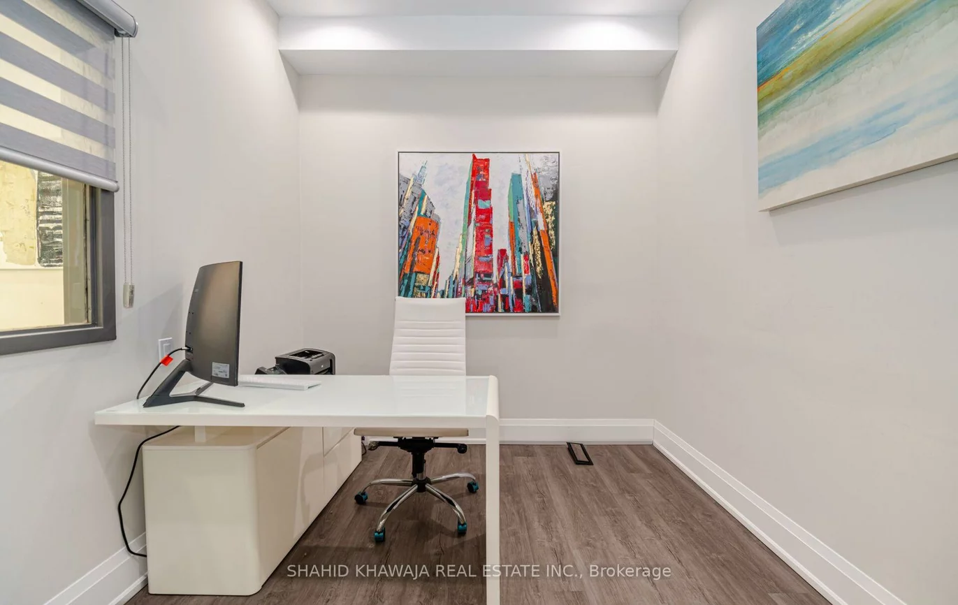 1563, Dundas, Erindale, Mississauga