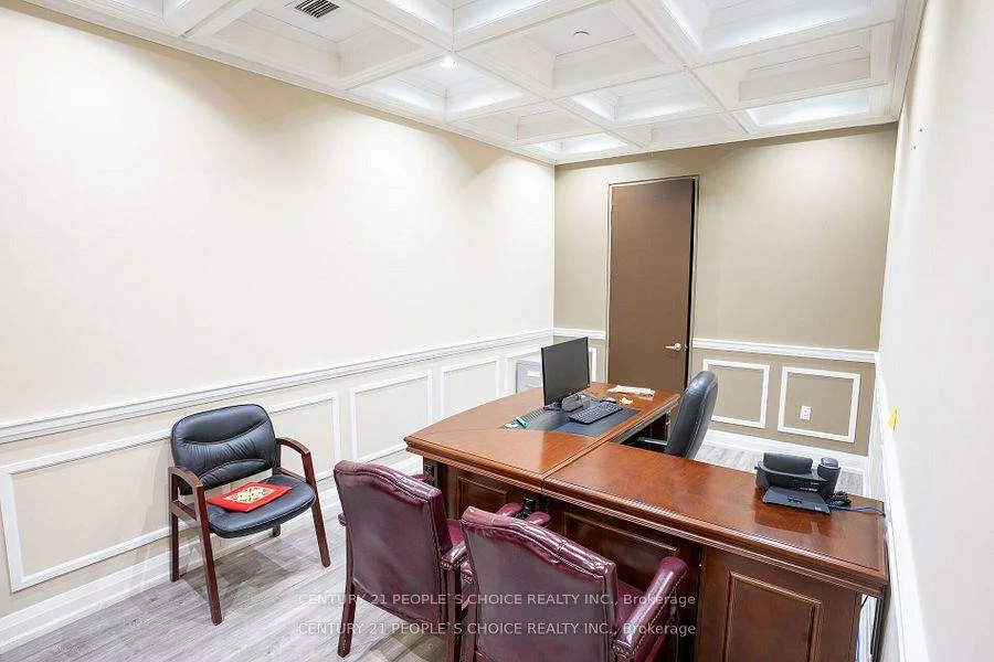 5160, EXPLORER, Airport Corporate, Mississauga