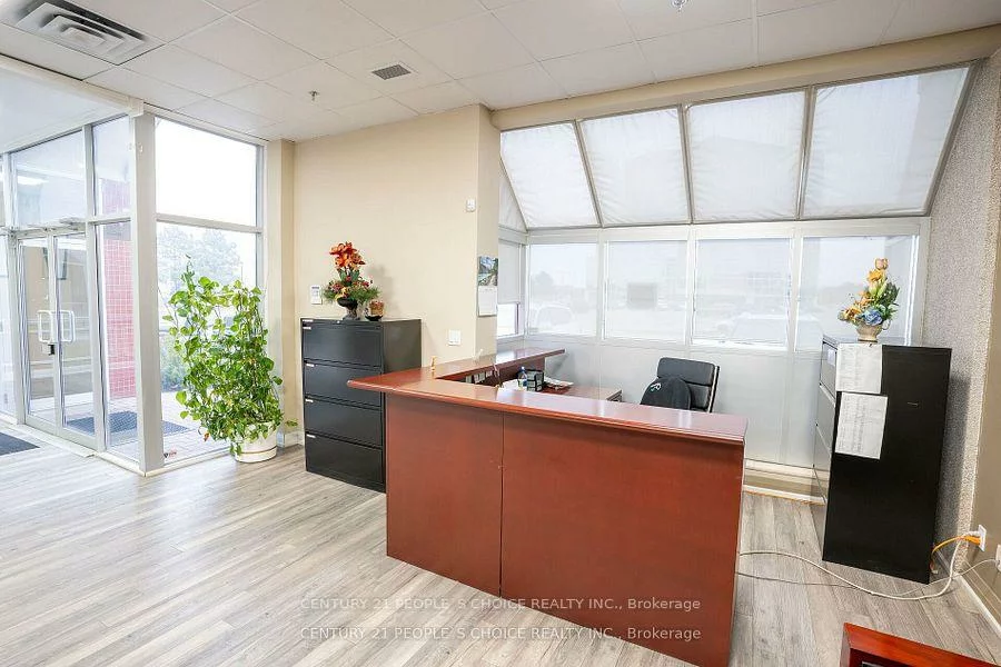 5160, EXPLORER, Airport Corporate, Mississauga