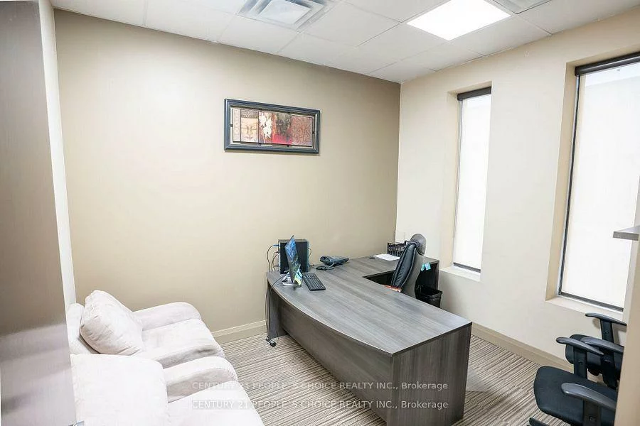 5160, EXPLORER, Airport Corporate, Mississauga