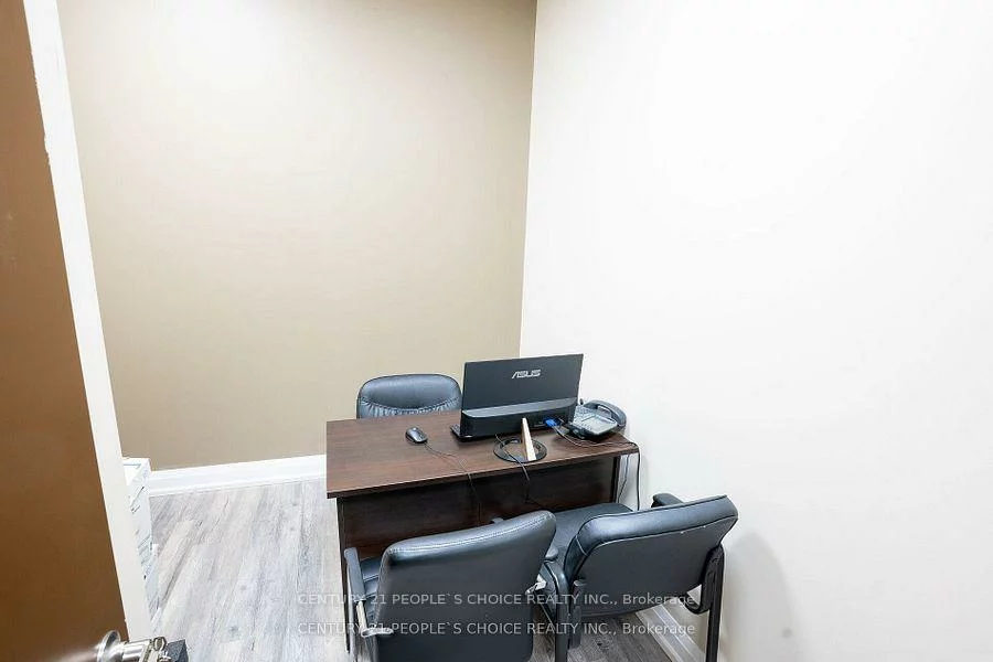 5160, EXPLORER, Airport Corporate, Mississauga