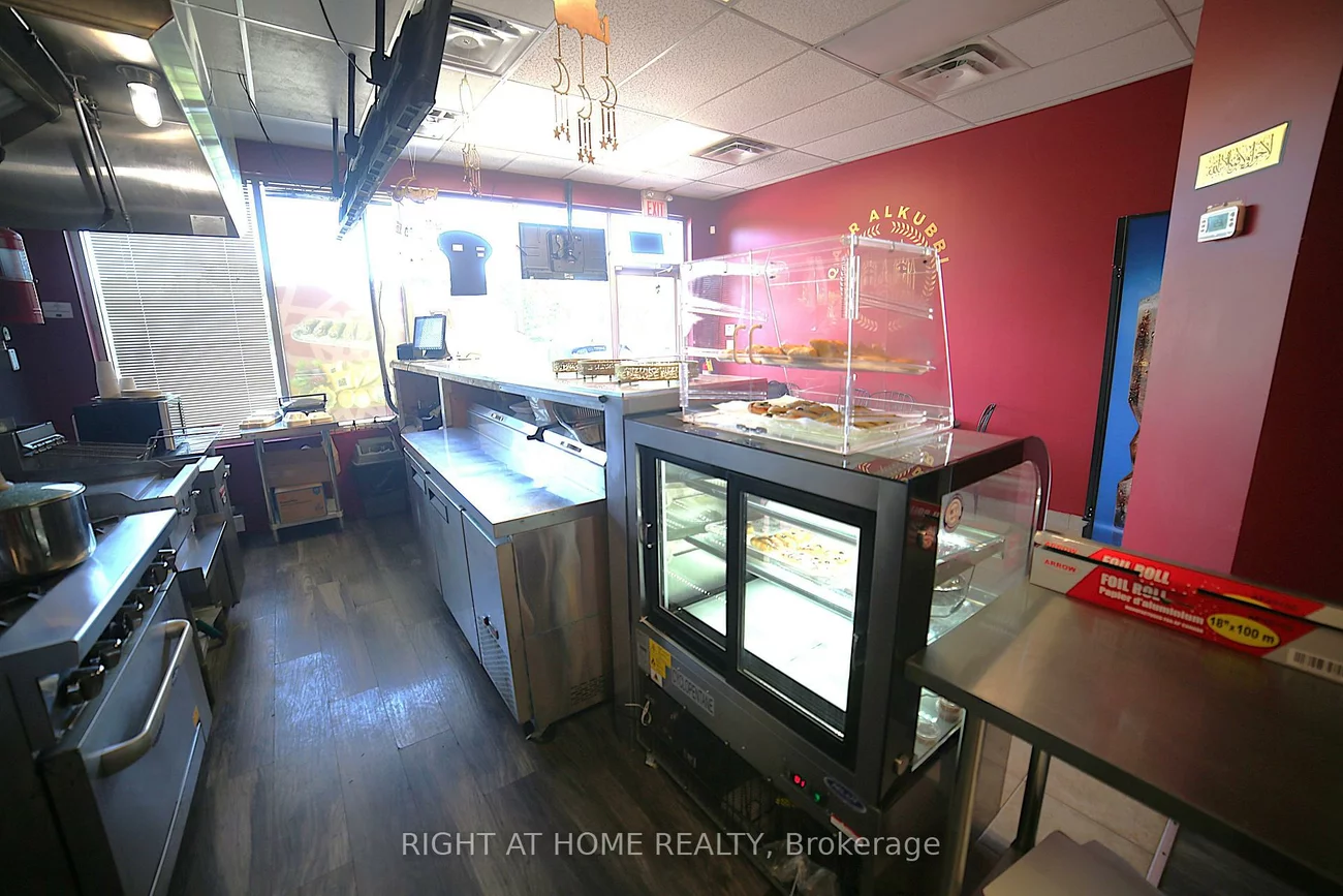 3955, Erin Centre, Churchill Meadows, Mississauga