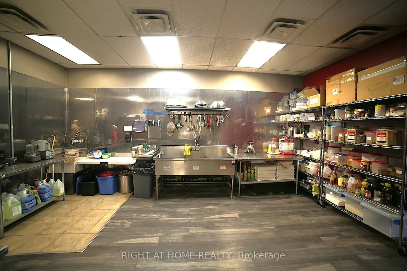 3955, Erin Centre, Churchill Meadows, Mississauga