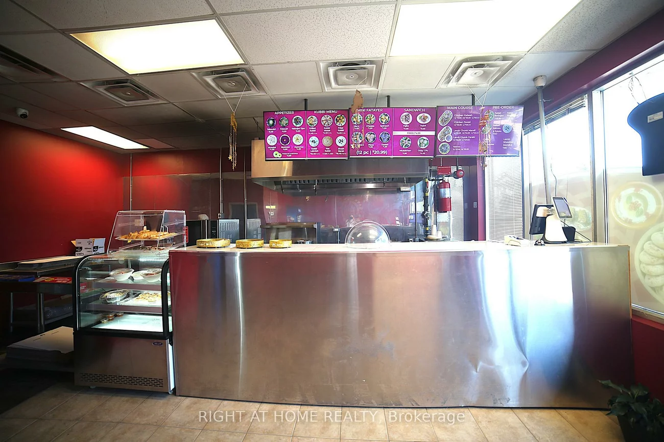 3955, Erin Centre, Churchill Meadows, Mississauga