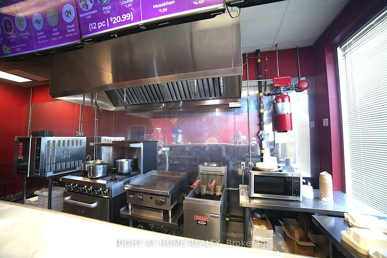 3955, Erin Centre, Churchill Meadows, Mississauga