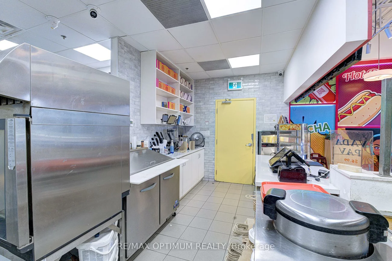 1, Glenn Hawthorne, Hurontario, Mississauga