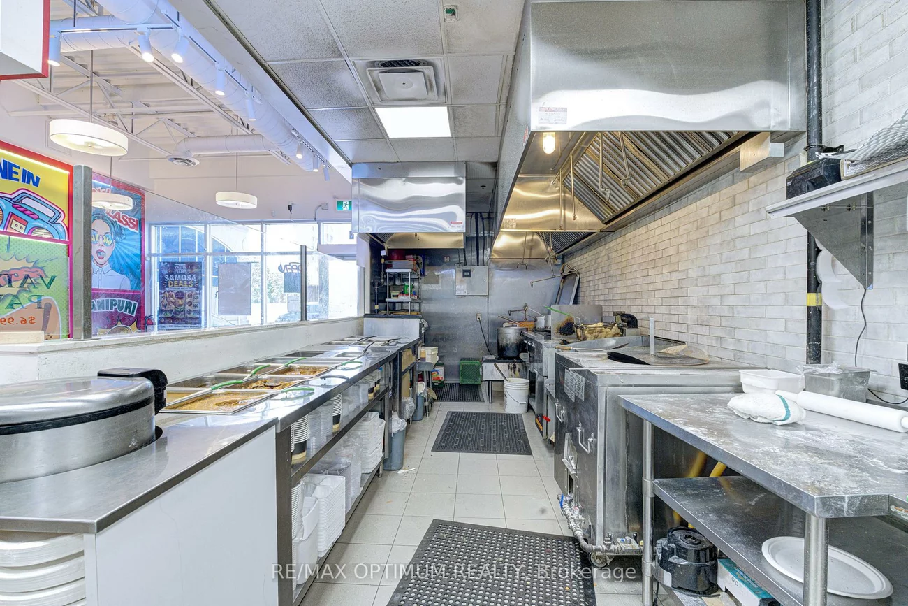 1, Glenn Hawthorne, Hurontario, Mississauga