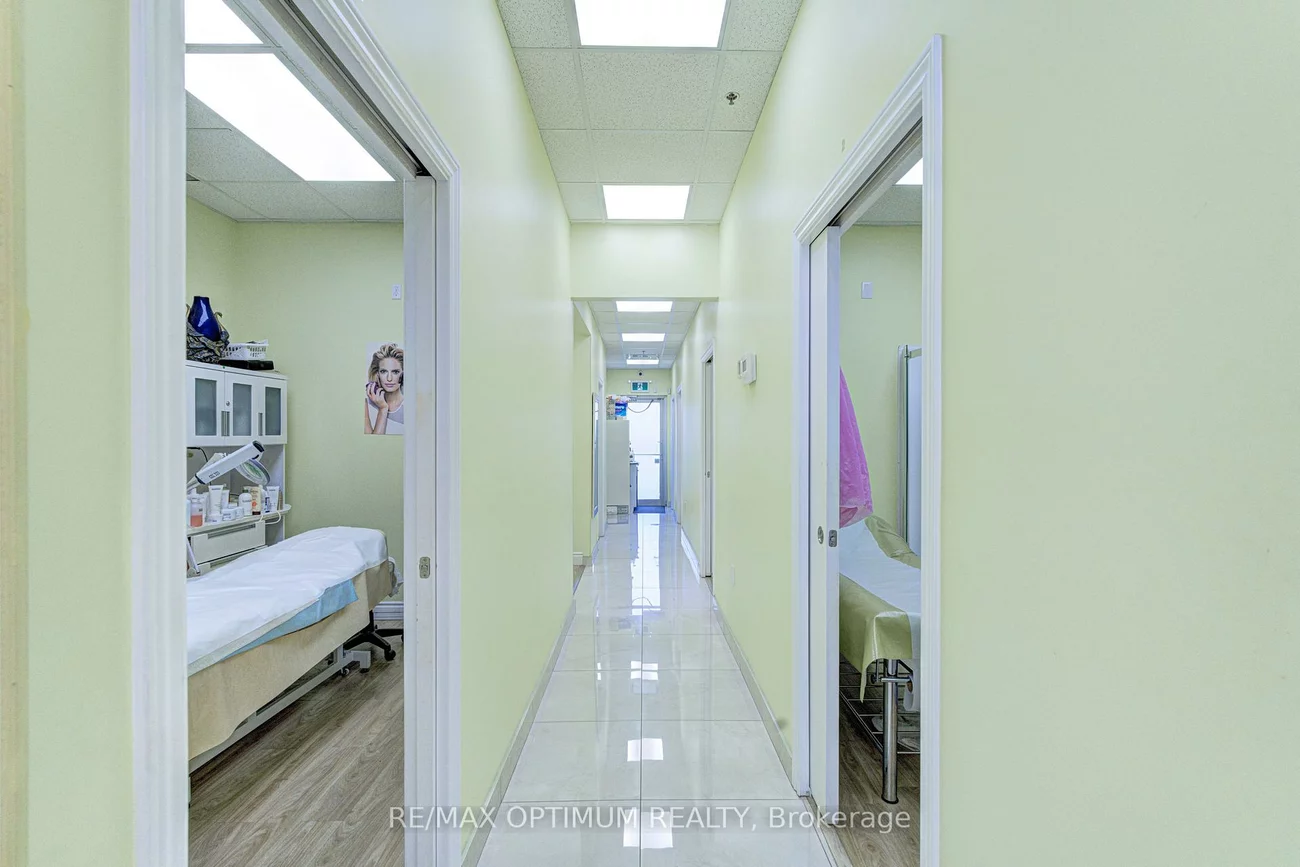 6956, Financial, Meadowvale Business Park, Mississauga