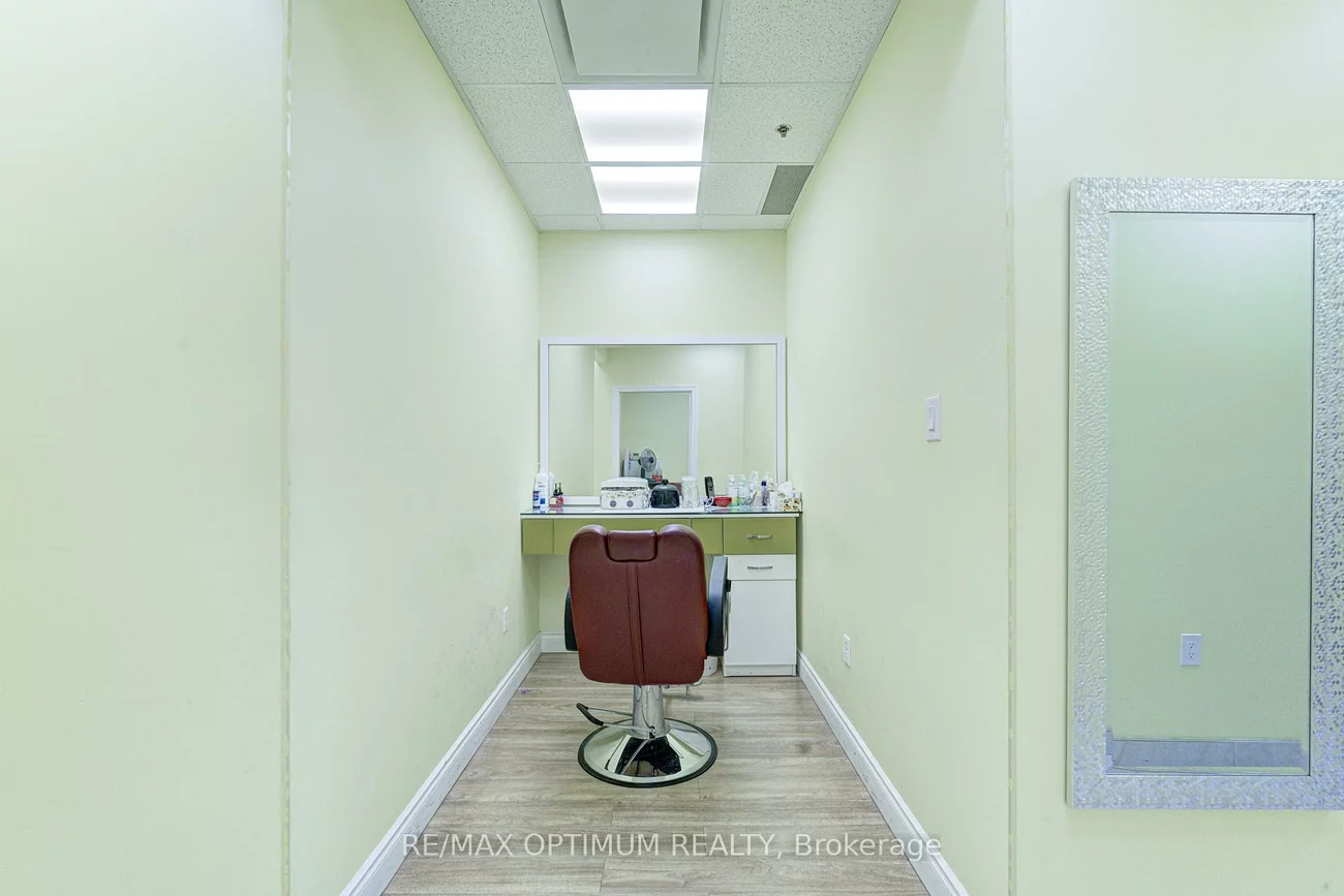 6956, Financial, Meadowvale Business Park, Mississauga
