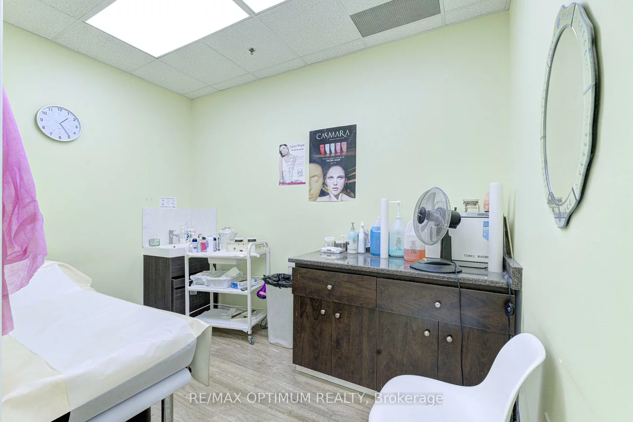 6956, Financial, Meadowvale Business Park, Mississauga