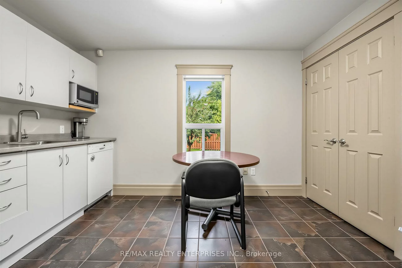 3569, Cawthra, Applewood, Mississauga