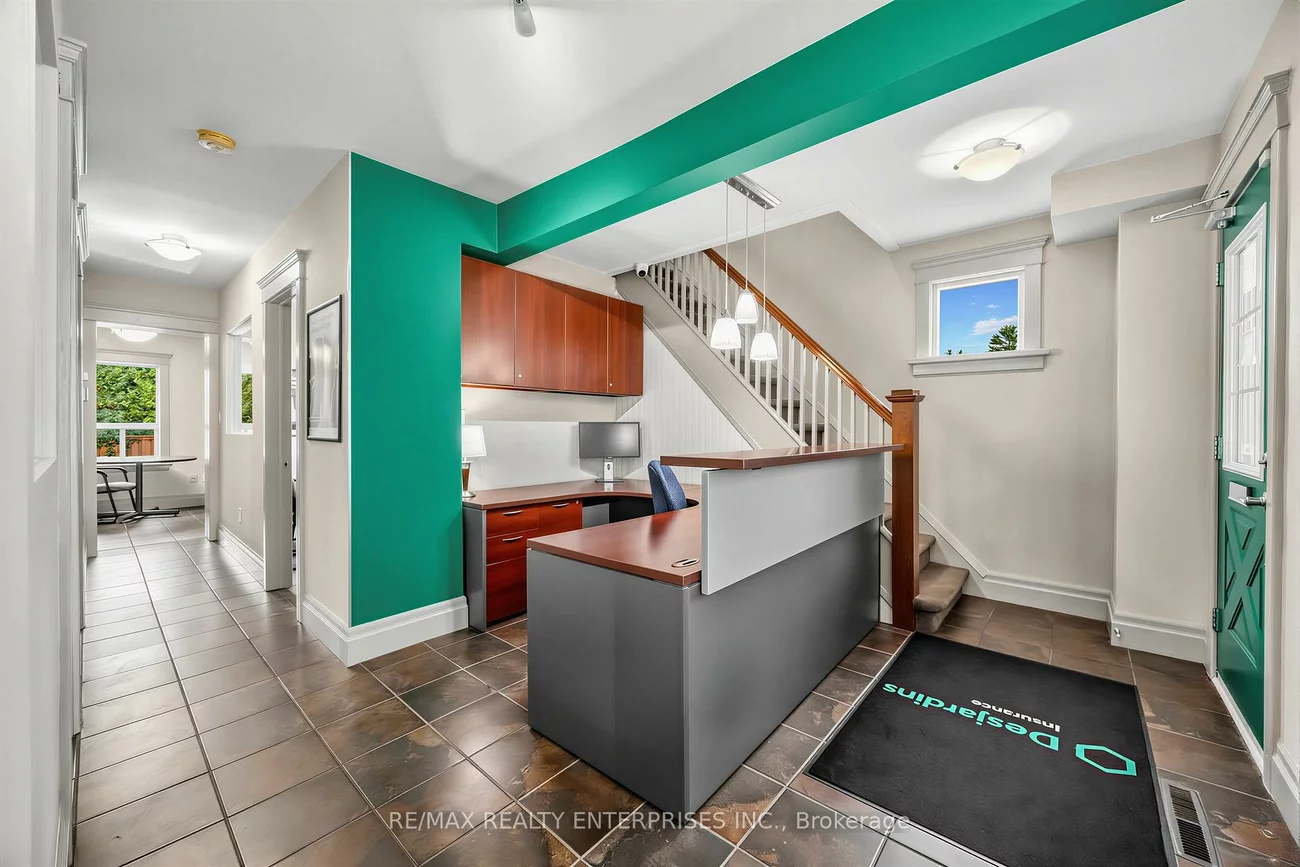 3569, Cawthra, Applewood, Mississauga