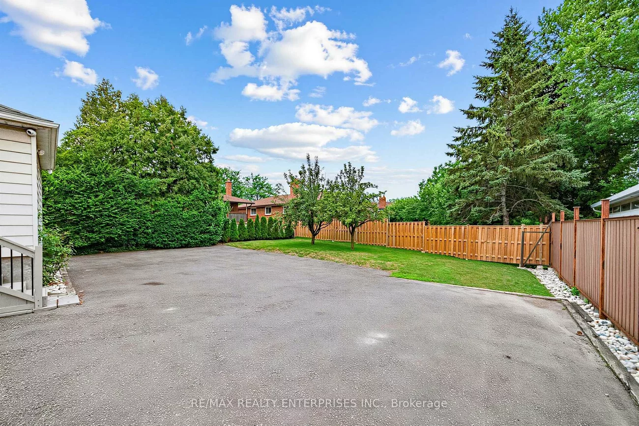 3569, Cawthra, Applewood, Mississauga