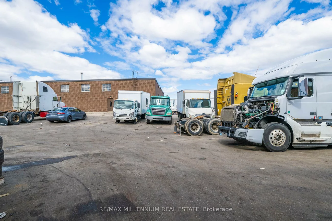 5435, Maingate, Northeast, Mississauga