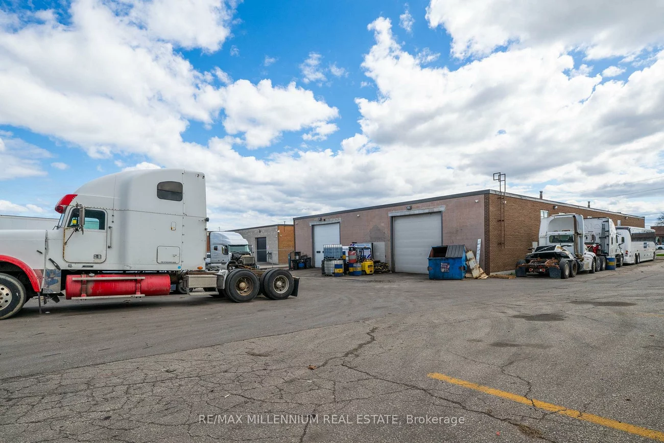 5435, Maingate, Northeast, Mississauga